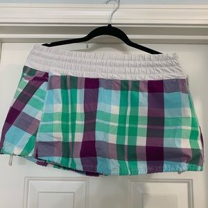 Lululemon tennis skirt, good condition!